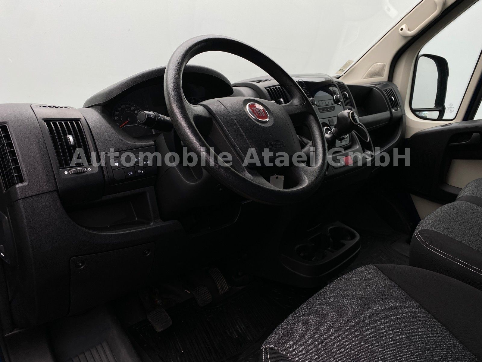 Fahrzeugabbildung Fiat Ducato 140 Erdgas Kombi MAXI 9-SITZE (4012)