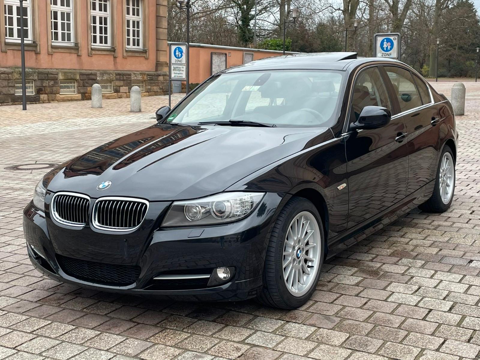 BMW 335i Lim. Licht-Paket /Ablage Paket / PDC