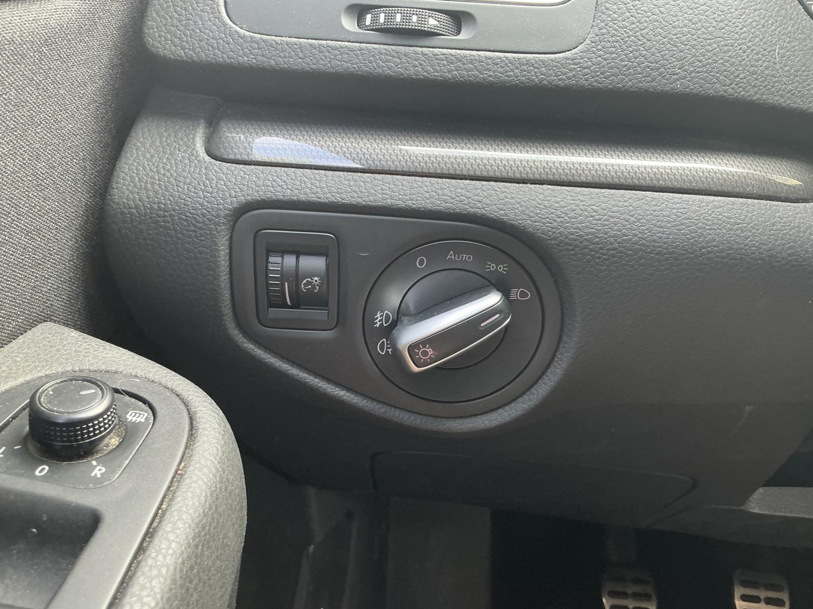 Volkswagen Sharan IQ.DRIVE 7-Sitzer R.Cam Navi AHK ACC SHZ, миниатюра 7