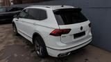 Volkswagen Tiguan Allspace 2.0TDI DSG 4M 3 x R-Line Virtual - VW Tiguan Allspace Gebrauchtwagen in Stuttgart