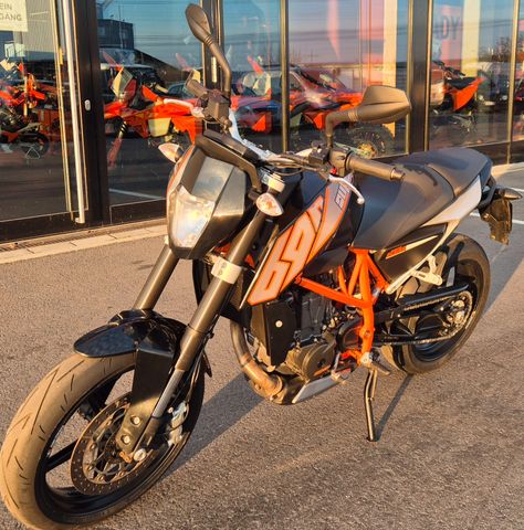 KTM 690 Duke