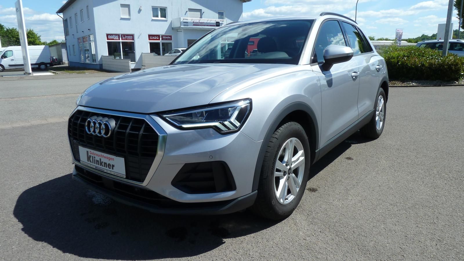 Audi Q3 S-TRONIC/LED/NAVI/SHZ/KAMERA/2-Z KLIMA foto 8