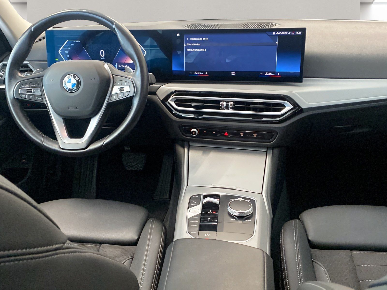 BMW 320i Touring Navi AHK PDC Sportsitze foto 7