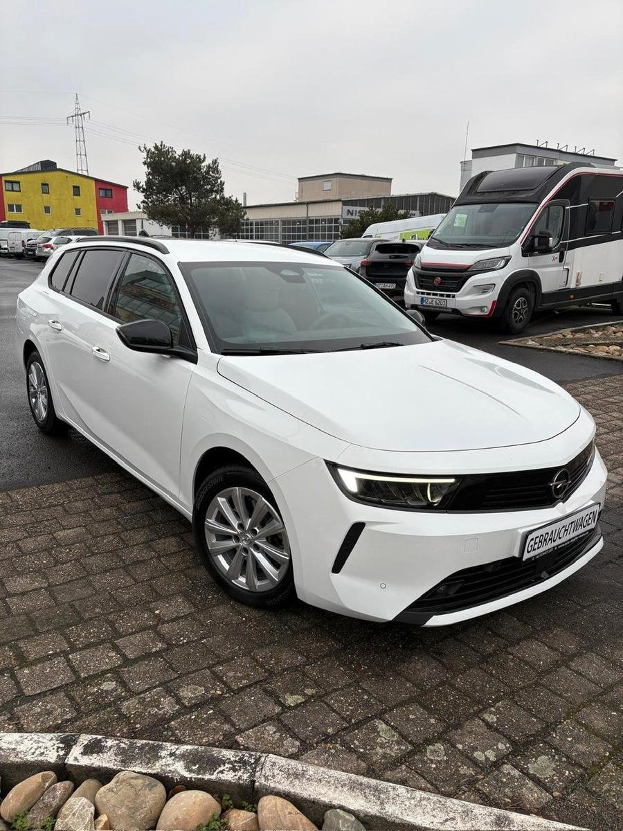 Opel Astra L ST Elegance 1.2 (130PS) RFK, SHZ, LHZ