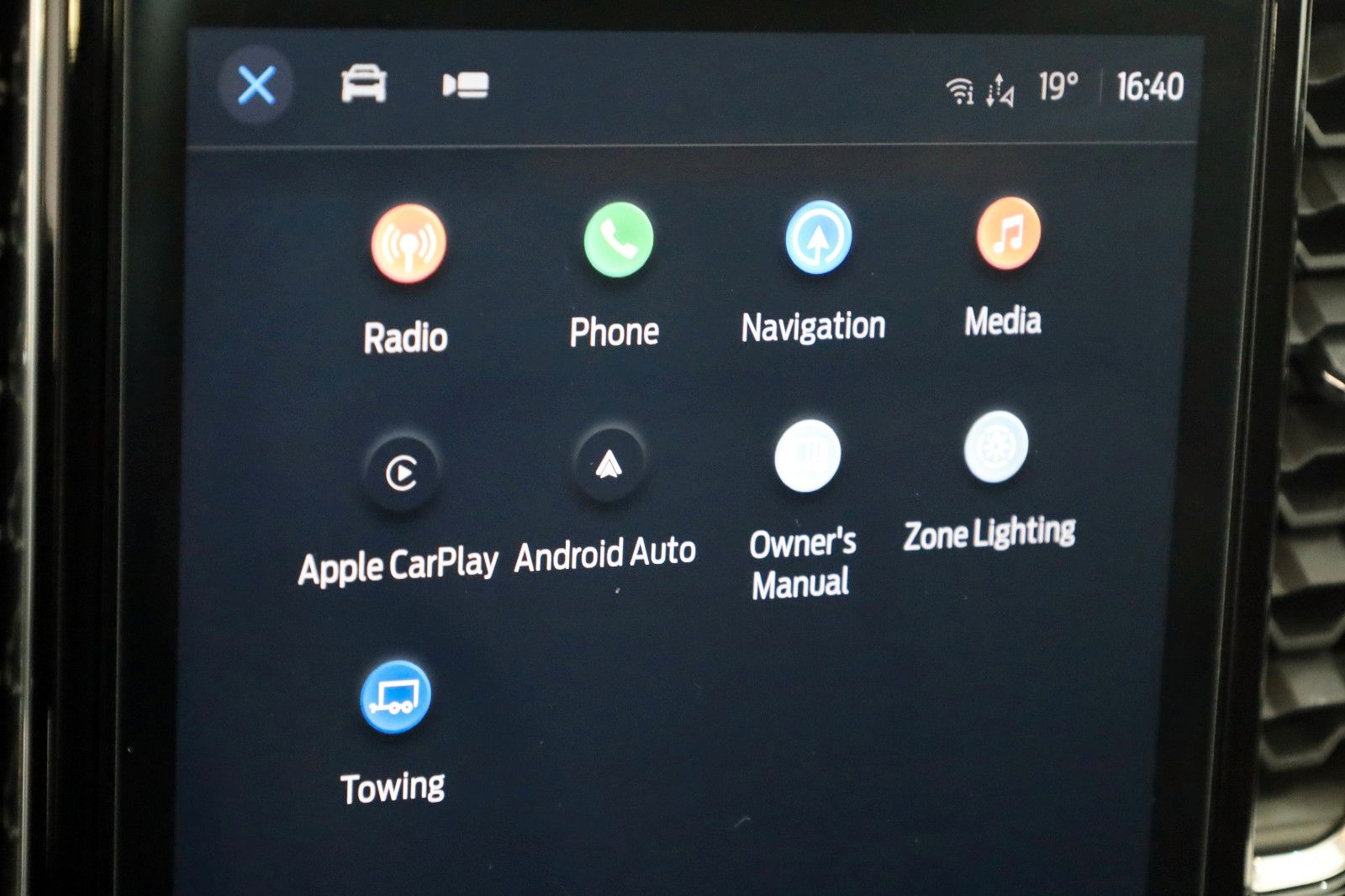 Fahrzeugabbildung Ford Ranger Wildtrak e-4WD,Rollo el,AHK,Garantie 2030