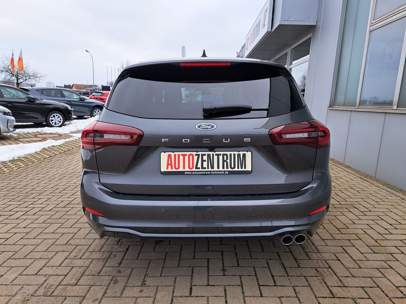 Fahrzeugabbildung Ford Focus ST-Line X 1.0 EB WINTERPAKET UPE: 40.200 €