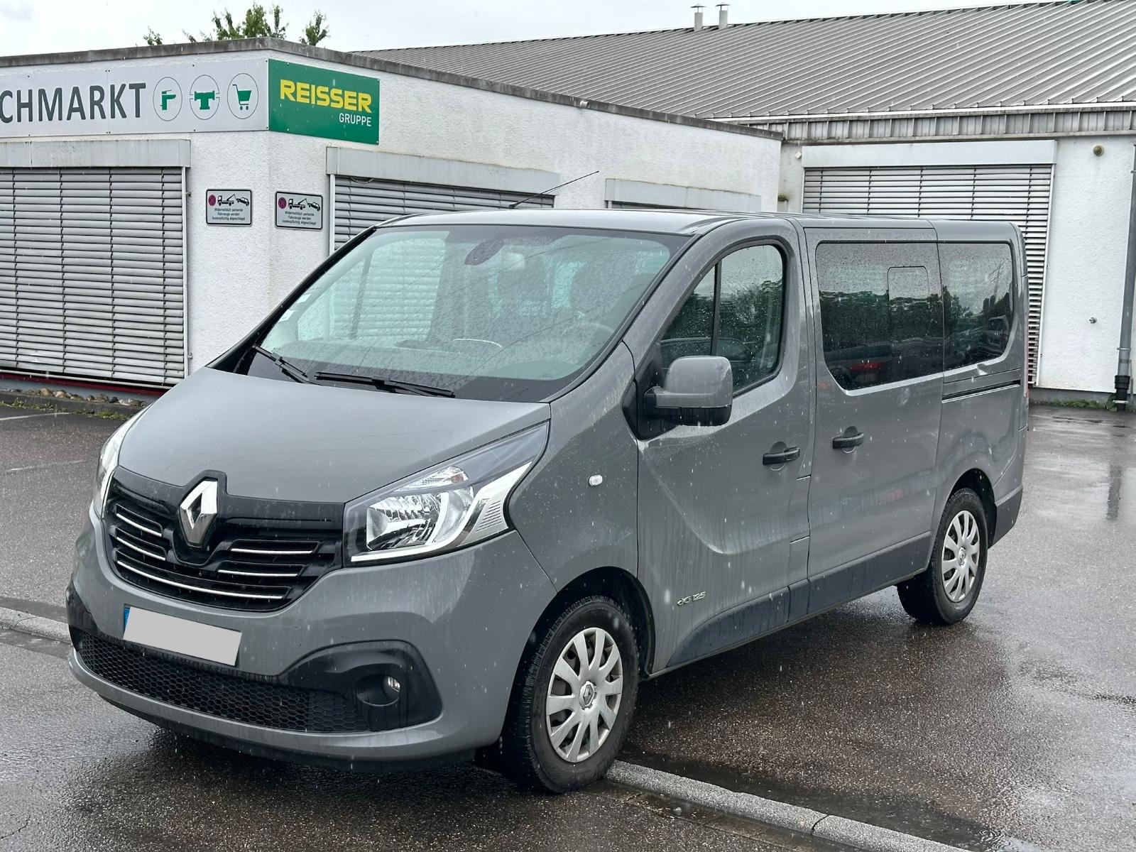 Renault Trafic 9 Sitze Klima Navi Kamera 2 Schiebetüren