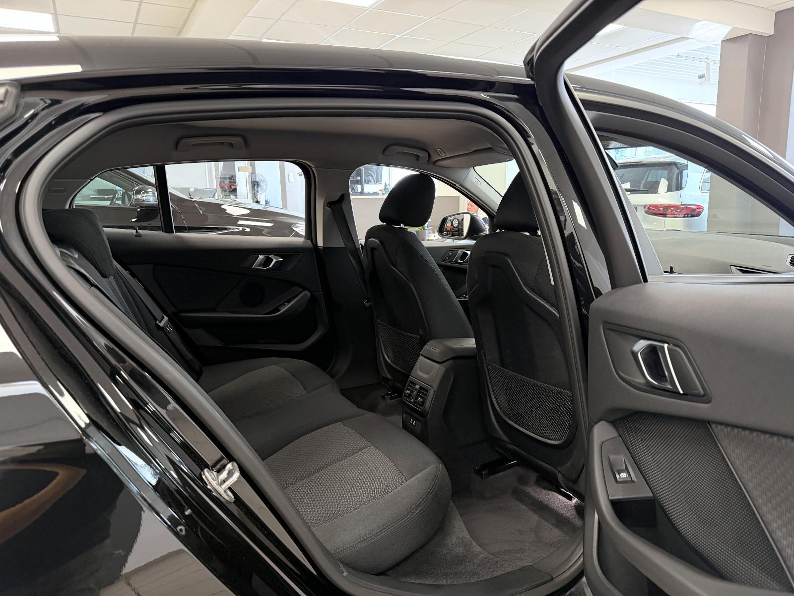 BMW 118 d Autm. Limo *Kamera*LED*NaviProfessional*, миниатюра 12
