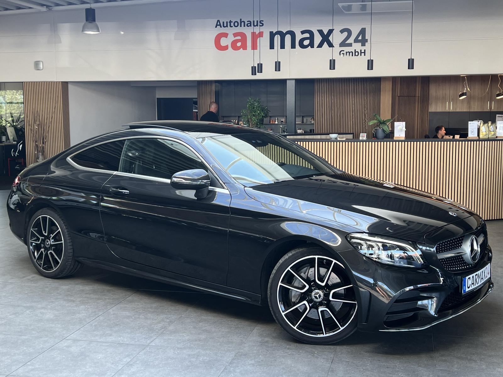 Mercedes-Benz 300 C C300d 4Mat AMG-Line Panorama DAB Standheizung, миниатюра 8