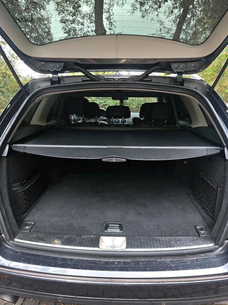 Mercedes-Benz C200 2011 — photo 13