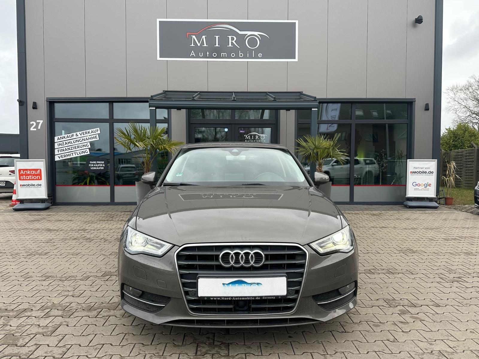 Audi A3 1.6 TDI S tronic Ambiente*Navi