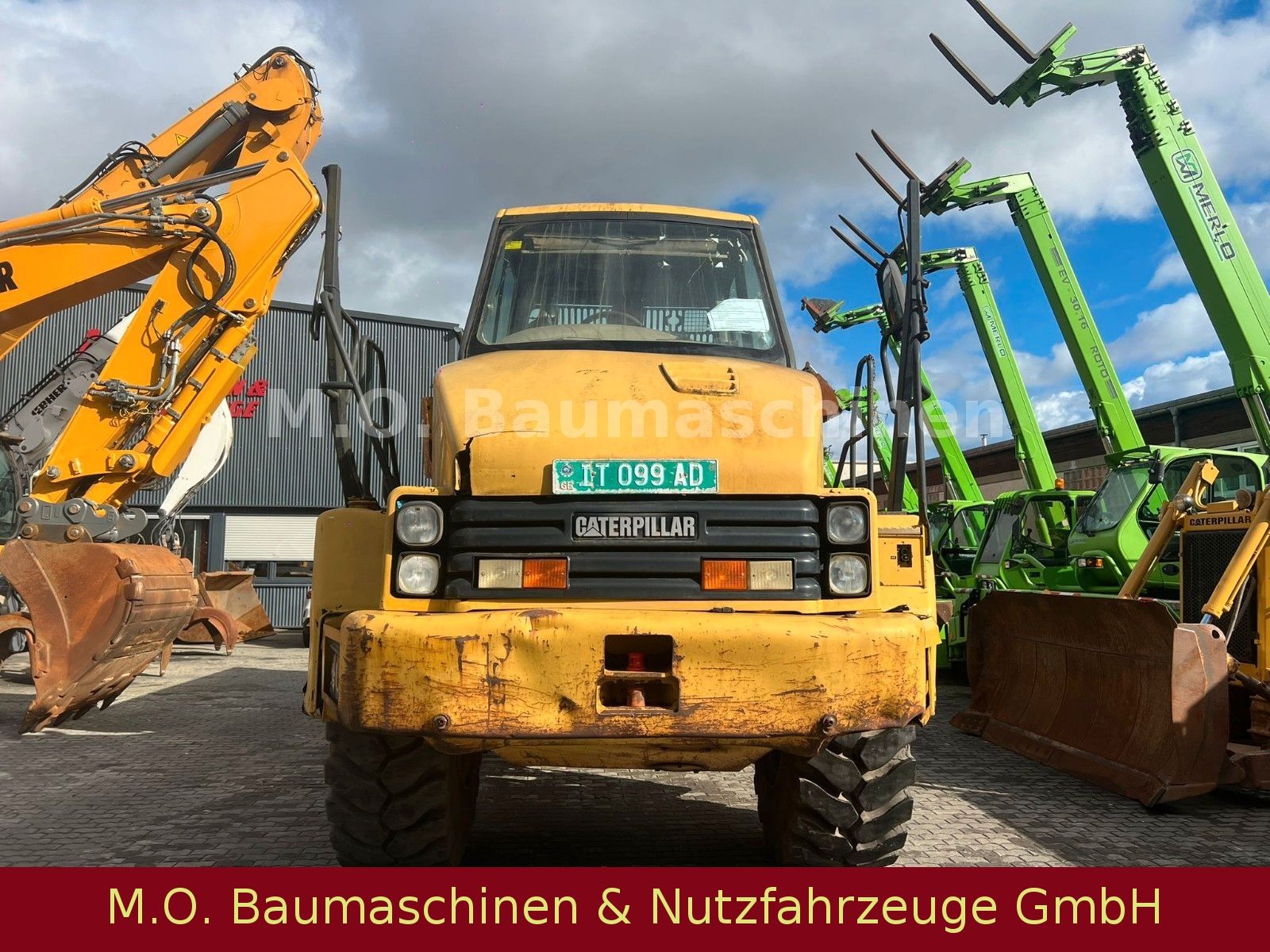 Fahrzeugabbildung CAT CAT 730 / Dumper /