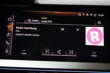 Audi A3 Sportback 35 TFSI S line Matrix Sonos Pano