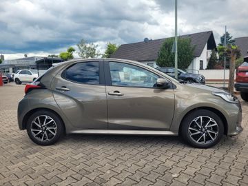 Toyota Yaris - 4