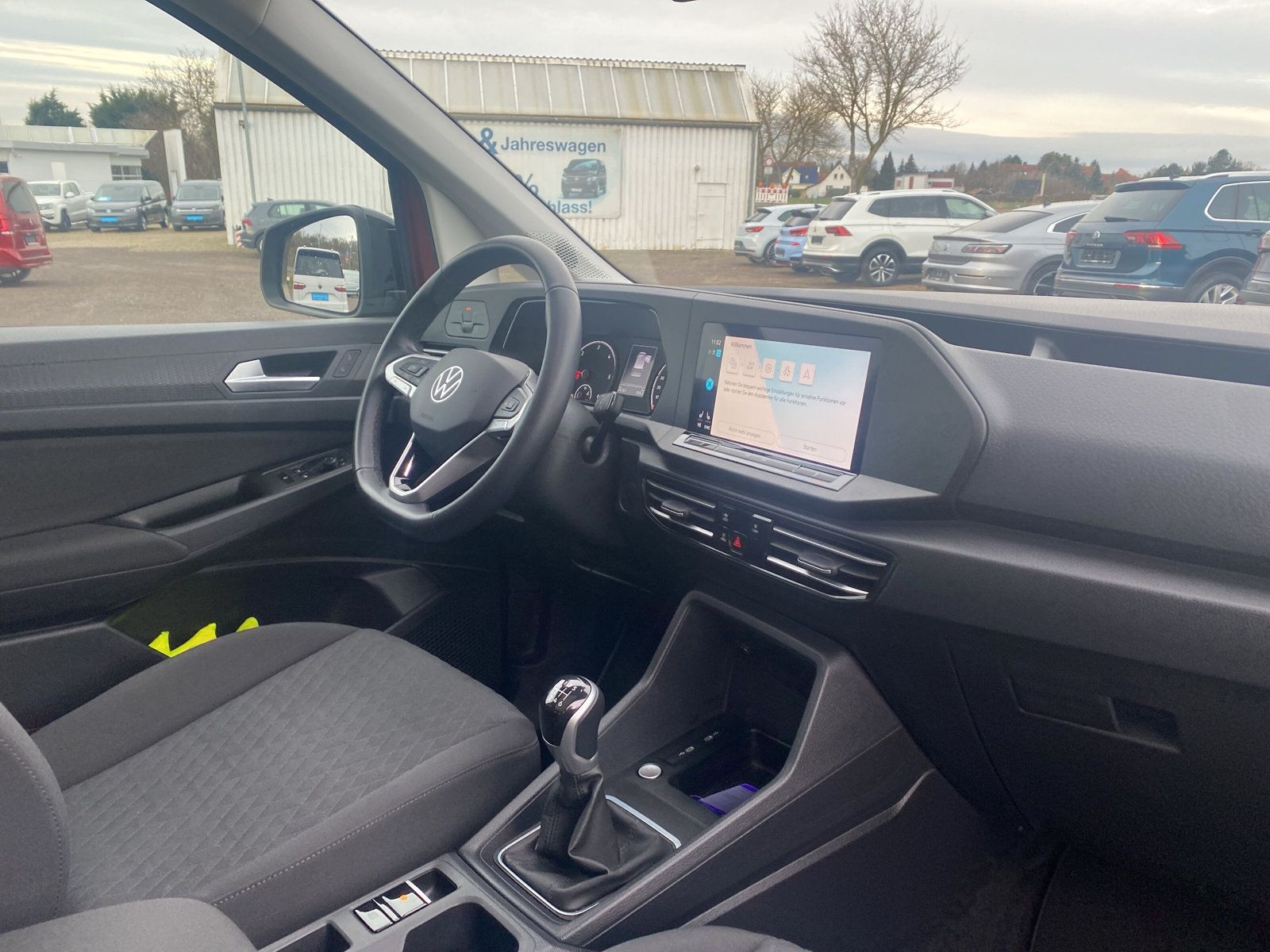 Fahrzeugabbildung Volkswagen Caddy 2.0 TDI Life NAVI KAMERA PANO ACC