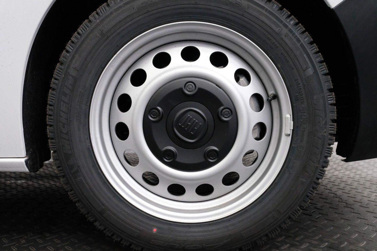 Fahrzeugabbildung Fiat Scudo L1SX  1,5 120 KLIMA ++ NAVI ++ KAMERA