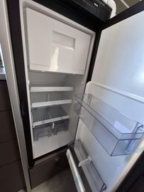 HYMER  ERIBA  HYMERCAR Grand Canyon S CrossOver 600 4x4 AHK 2.8t Leder 