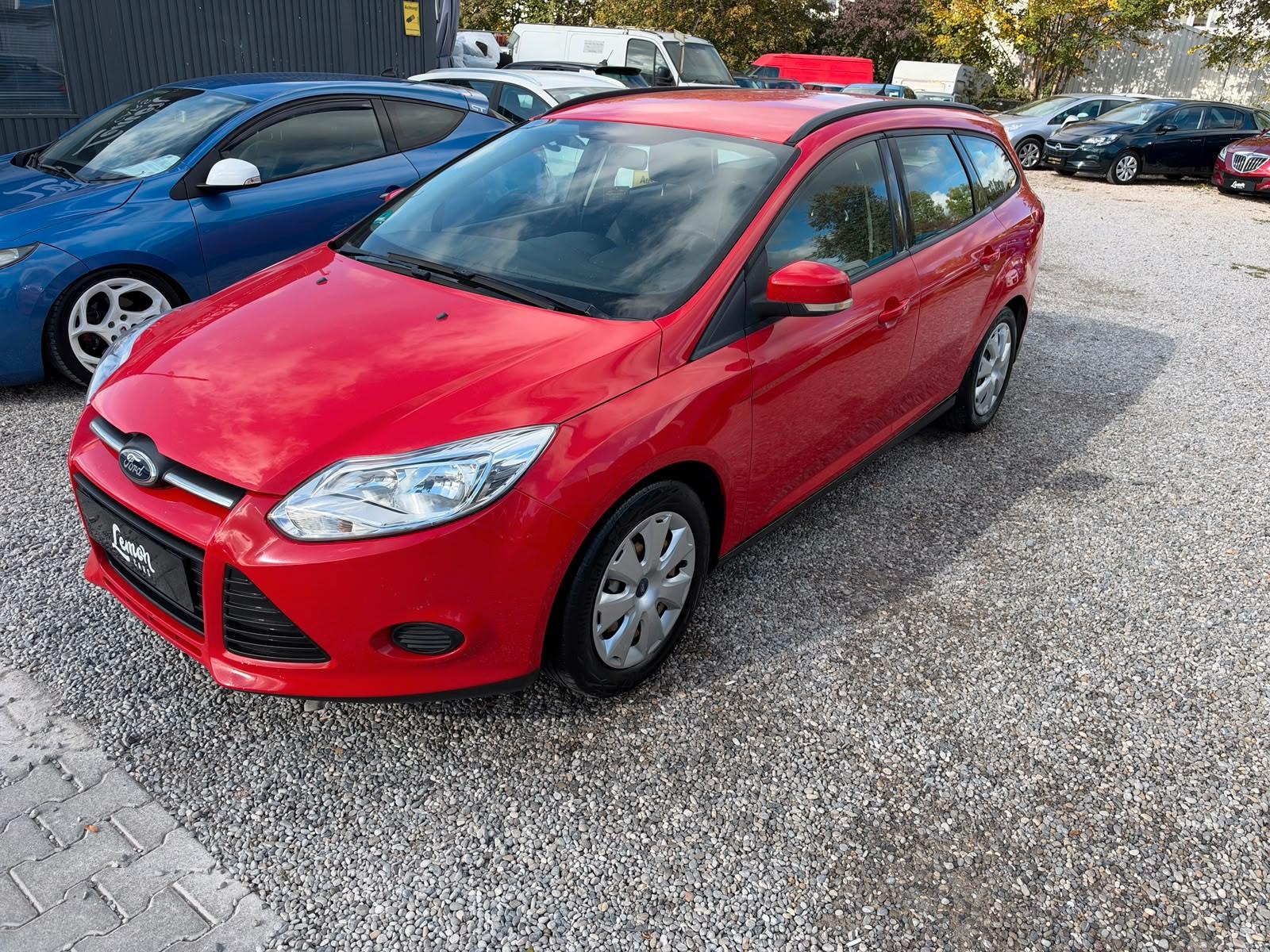 Ford Focus 2011 — photo 15