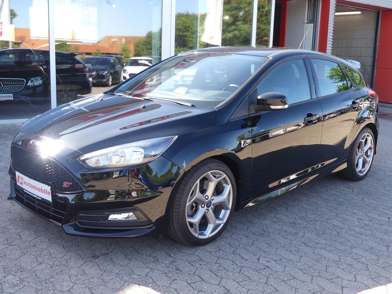 Ford Focus Lim. ST Navi*SHZ*Sportpaket