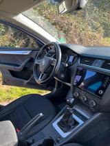 Skoda Octavia 1.6 TDI SCR Active Combi Active - Skoda Octavia Active mit Diesel-Antrieb
