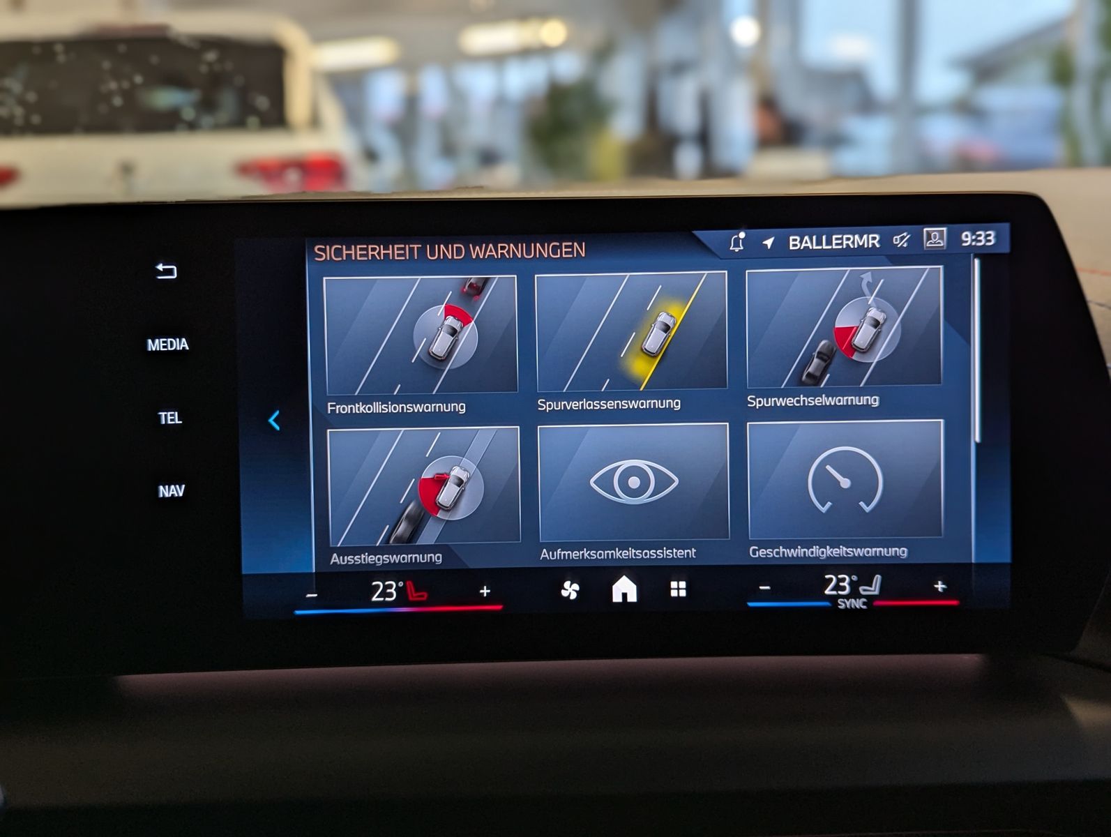 BMW 120 d M-Sport Panorama Driving Assistan-Plus AHK - Image 23