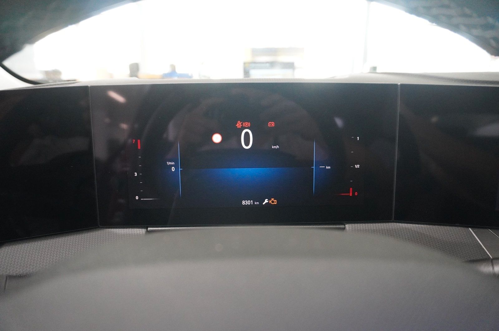 Fahrzeugabbildung Opel Astra L Lim. 1.2T ELEGANCE NAVI/LED/KAMERA/DAB+