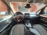 BMW 218d Active Tourer Aut. Advanced LED Navi SH - BMW 218 Active Tourer von privat