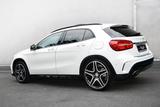 Mercedes-Benz GLA 200 AMG *Bi-Xenon*Panor.*Alcantara*PDC* - Mercedes-Benz GLA 200 Gebrauchtwagen in Düsseldorf