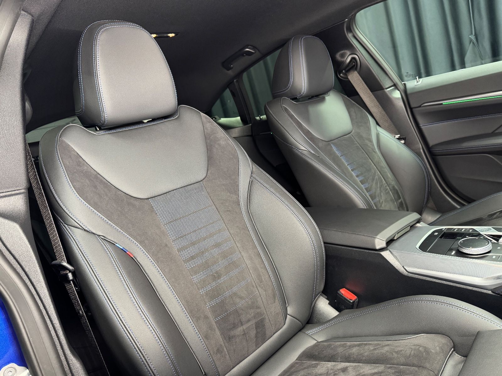 Fahrzeugabbildung BMW 420d Gran Coupe xDrive M SPORT|CURVED|ACC|