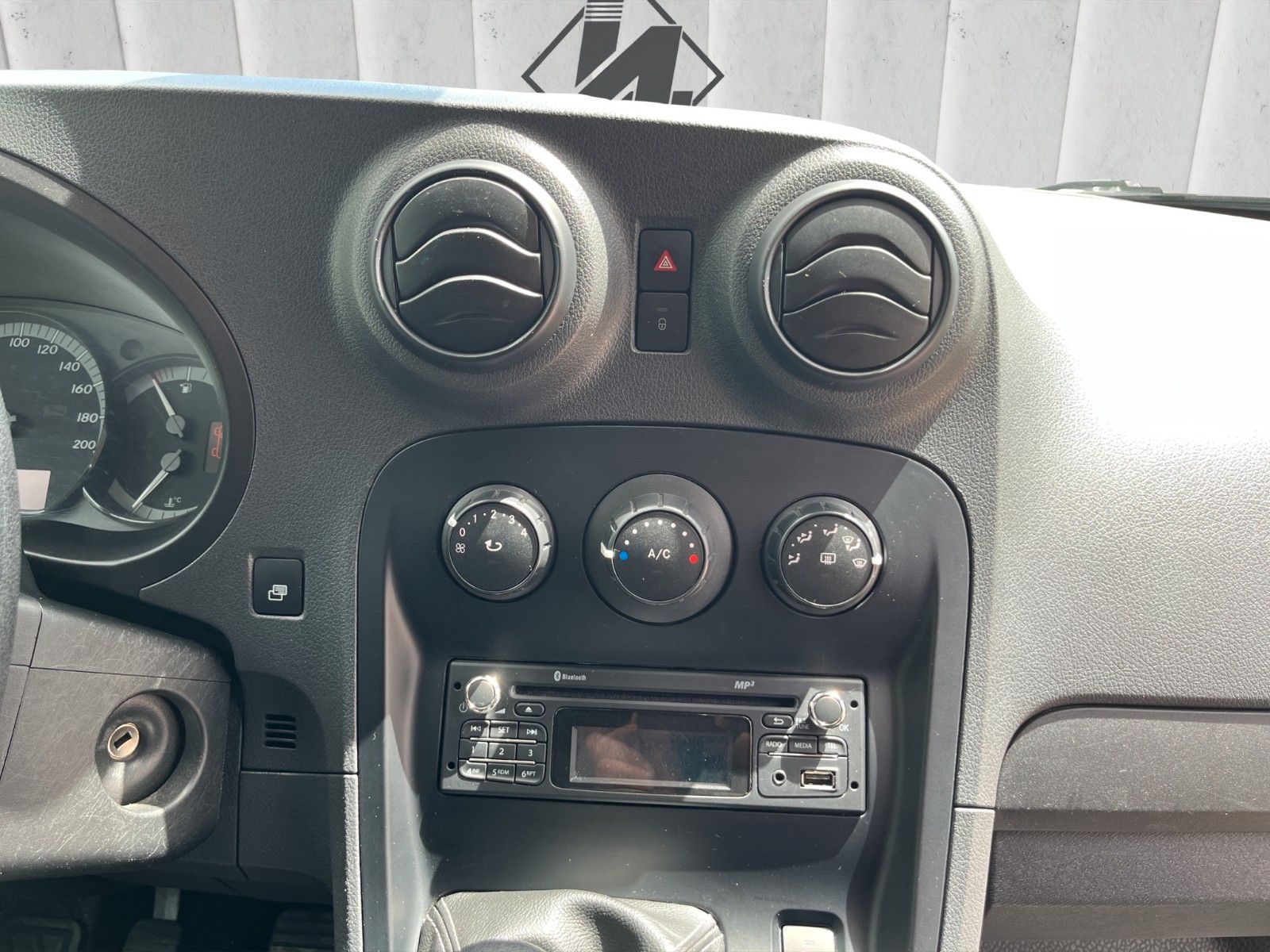 Fahrzeugabbildung Mercedes-Benz Kasten 109 CDI lang*AHK*SHZ*