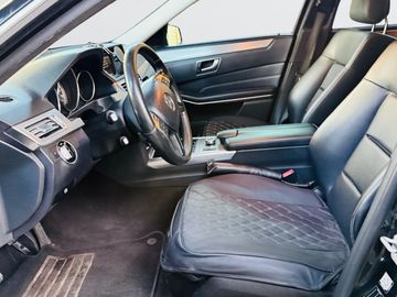 Mercedes E 220 - 6