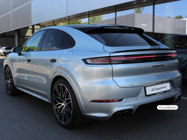 Porsche Cayenne S E-Hybrid Coupe Black Edition imagem 3