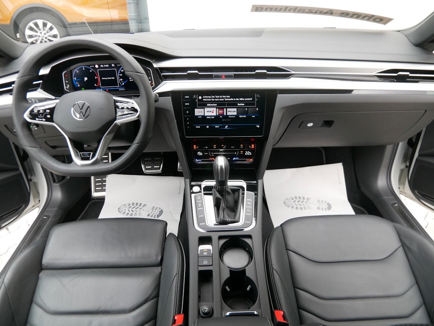 Fahrzeugabbildung Volkswagen Arteon SB 4M 2.0 R-Line NEU76T Leder AHK IQ.Ligh