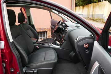Fahrzeugabbildung Nissan Qashqai I-Way 4X4 Navi/Panorama