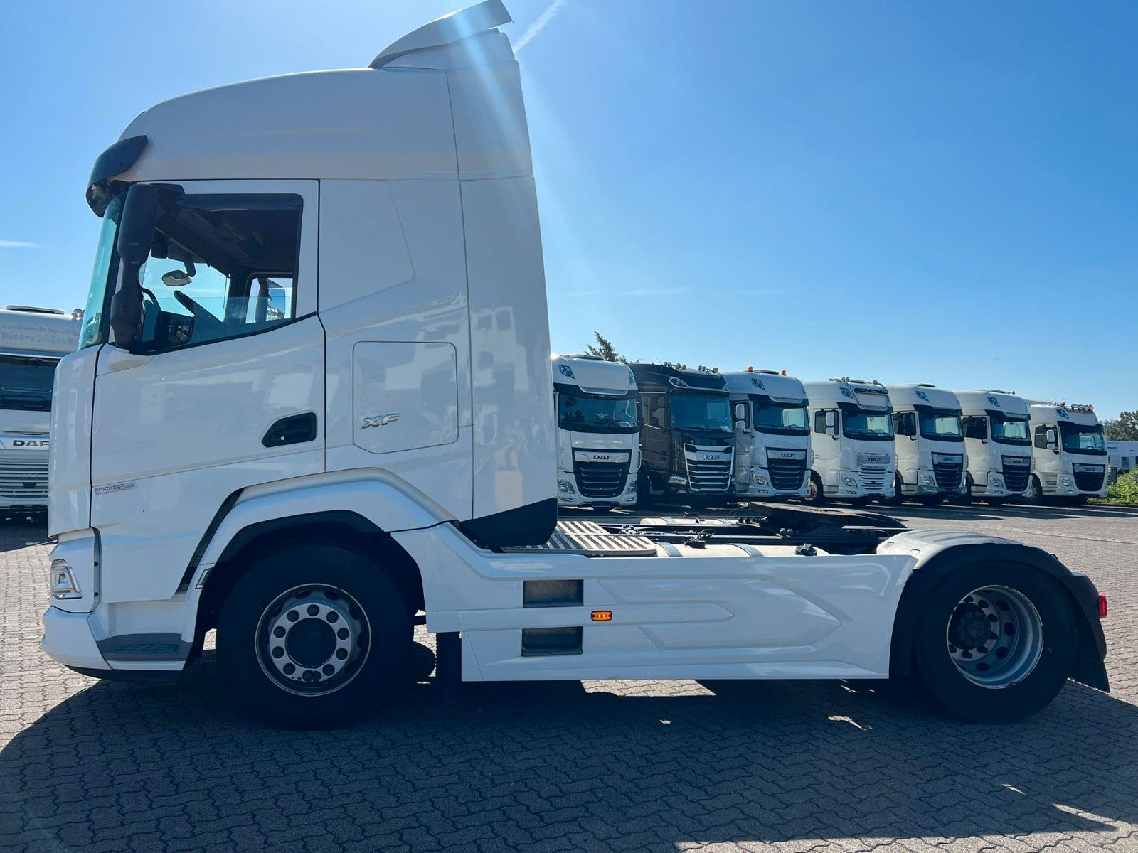 Fahrzeugabbildung DAF 2 Stück XF 480 FT NG, Intarder, Bj. 2022
