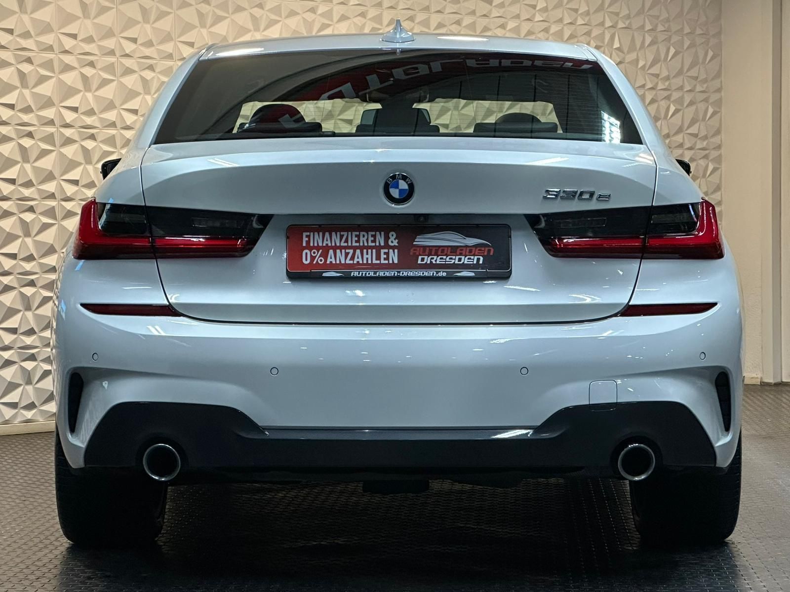 BMW 330 e M SPORT SHADOW* LED#SHZ#NAVI#TEMPO#360CAM - Image 6