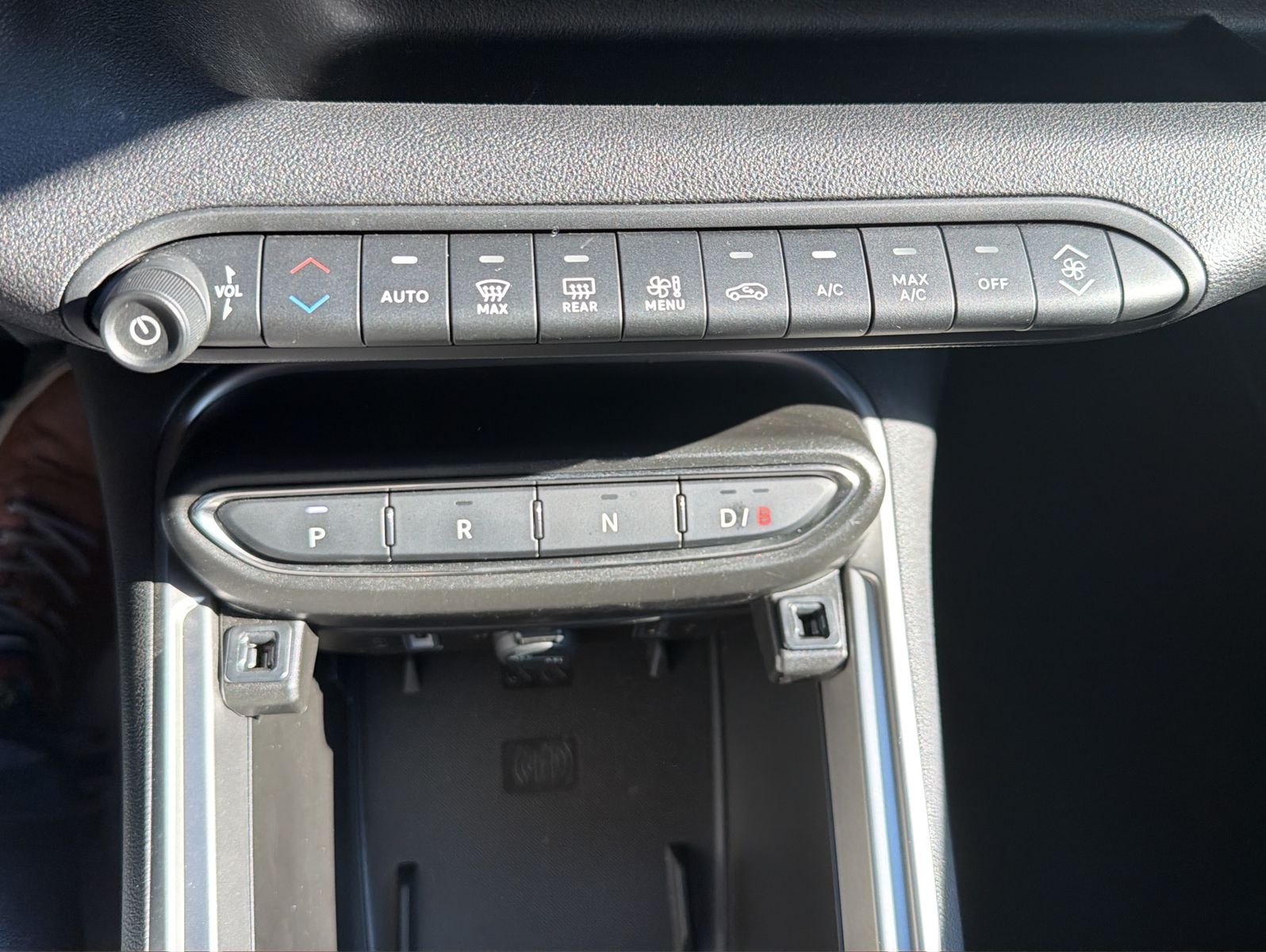 Fahrzeugabbildung Jeep Avenger Altitude Electric/ Automatik/ 54kw