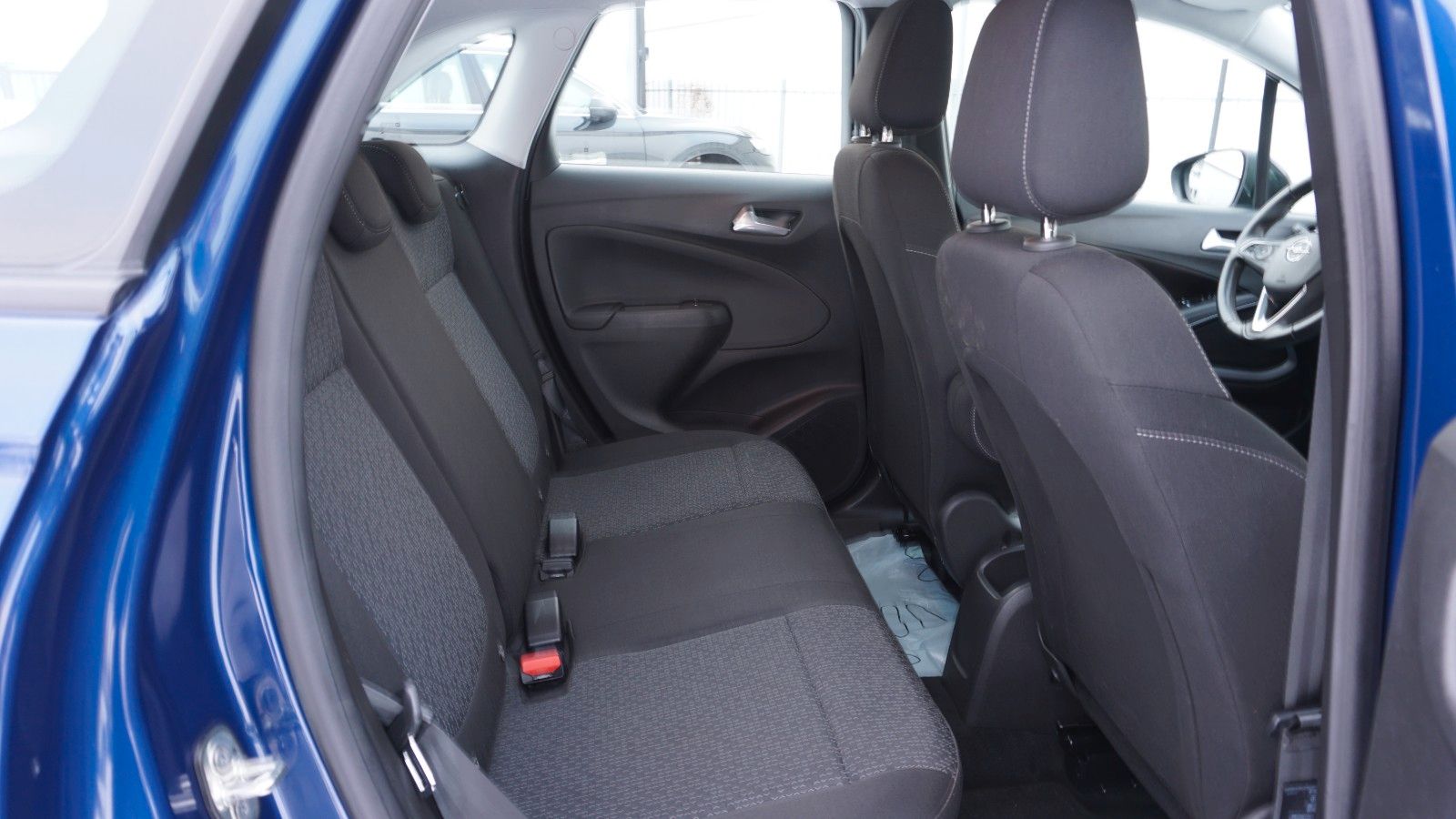 Fahrzeugabbildung Opel Crossland Edition, Navi, LED, Kamera, PDC