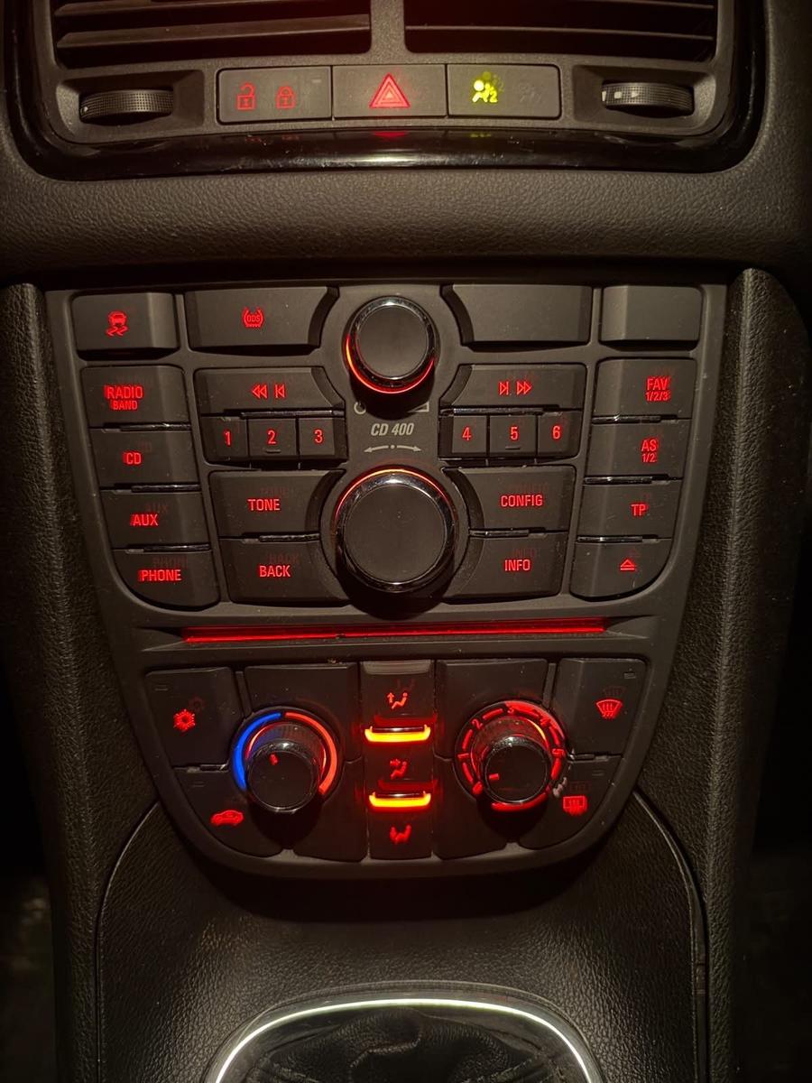 Opel Meriva 2011 — photo 13