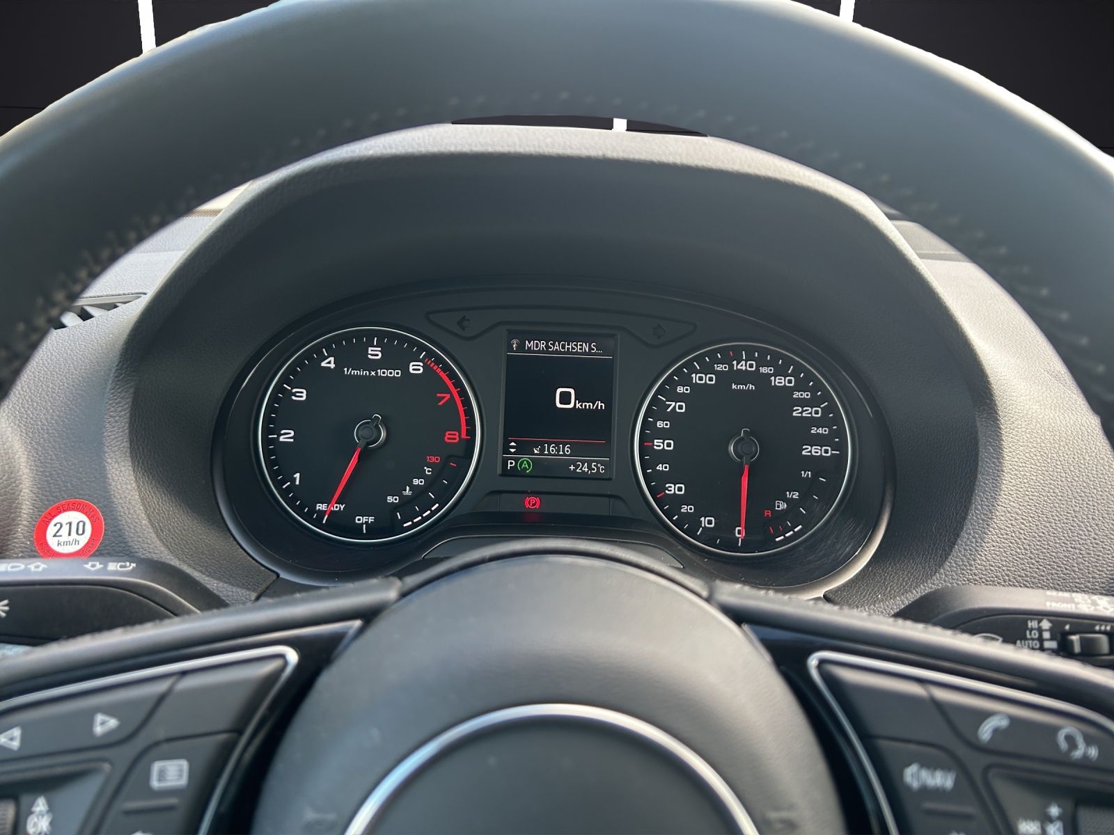 Fahrzeugabbildung Audi Q2 35 TFSI design S tronic LED NAVI SHZ GRA