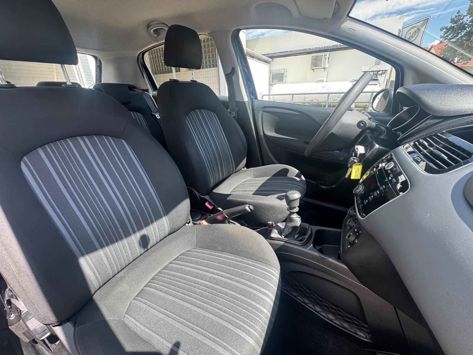 Fiat Punto Evo Active | 5 Türer | Klima