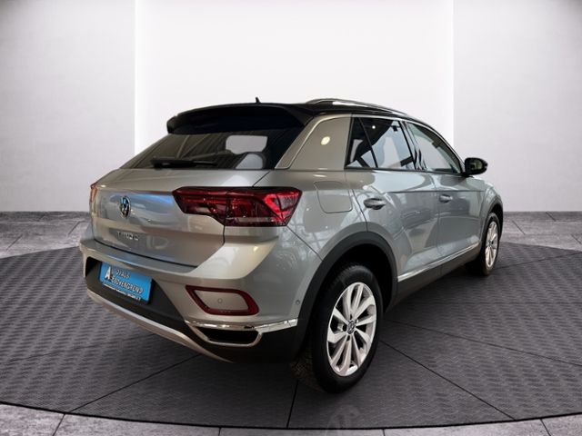 Fahrzeugabbildung Volkswagen T-Roc 1.5 TSI DSG STYLE LED NAVI KAMERA AHK GJR