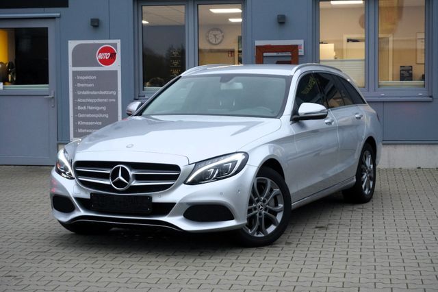 Mercedes-Benz C 250 T BlueTec / d*Avantgarde*Kamera*Navi*LED*