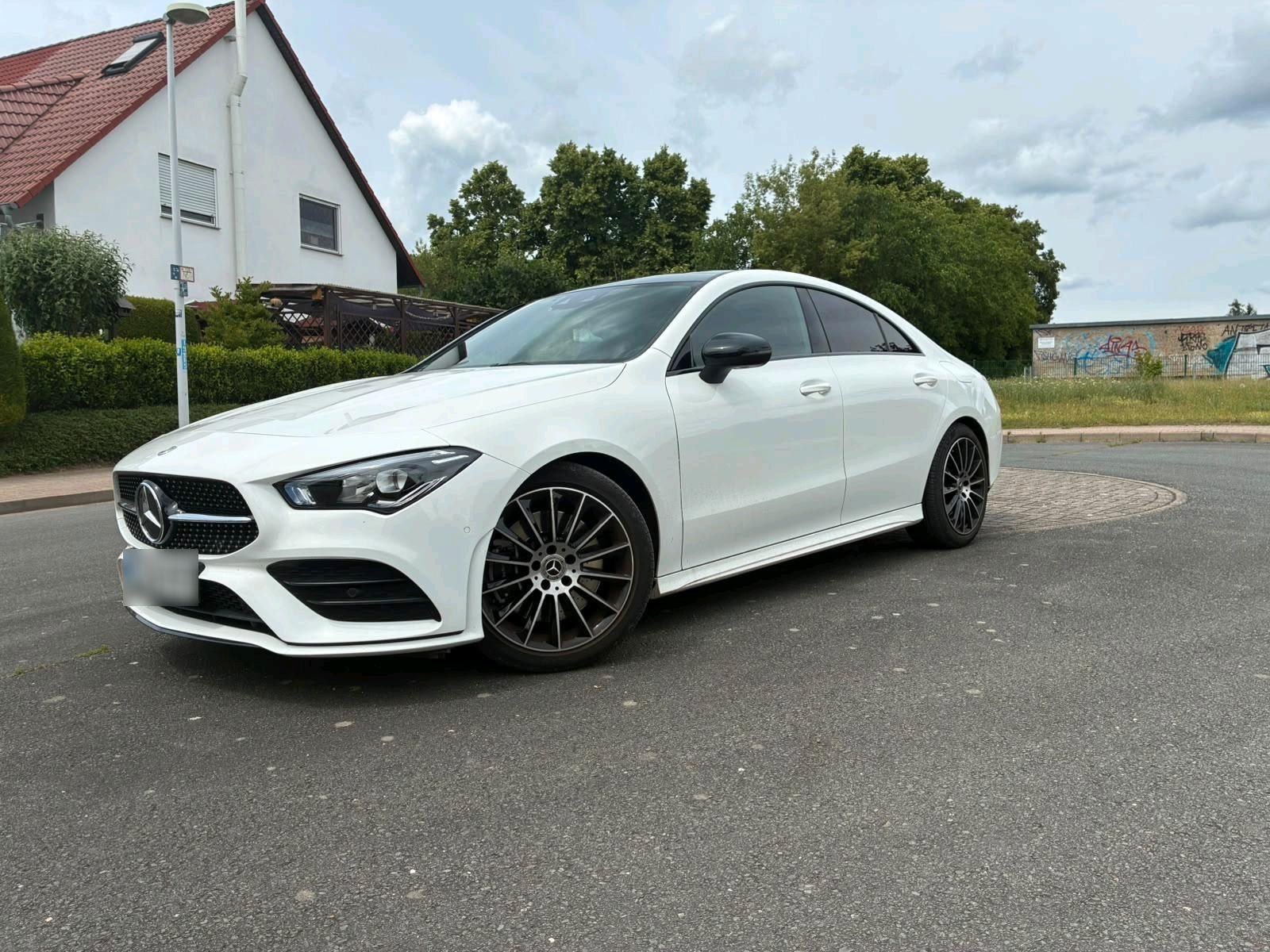 Mercedes-Benz CLA 220
