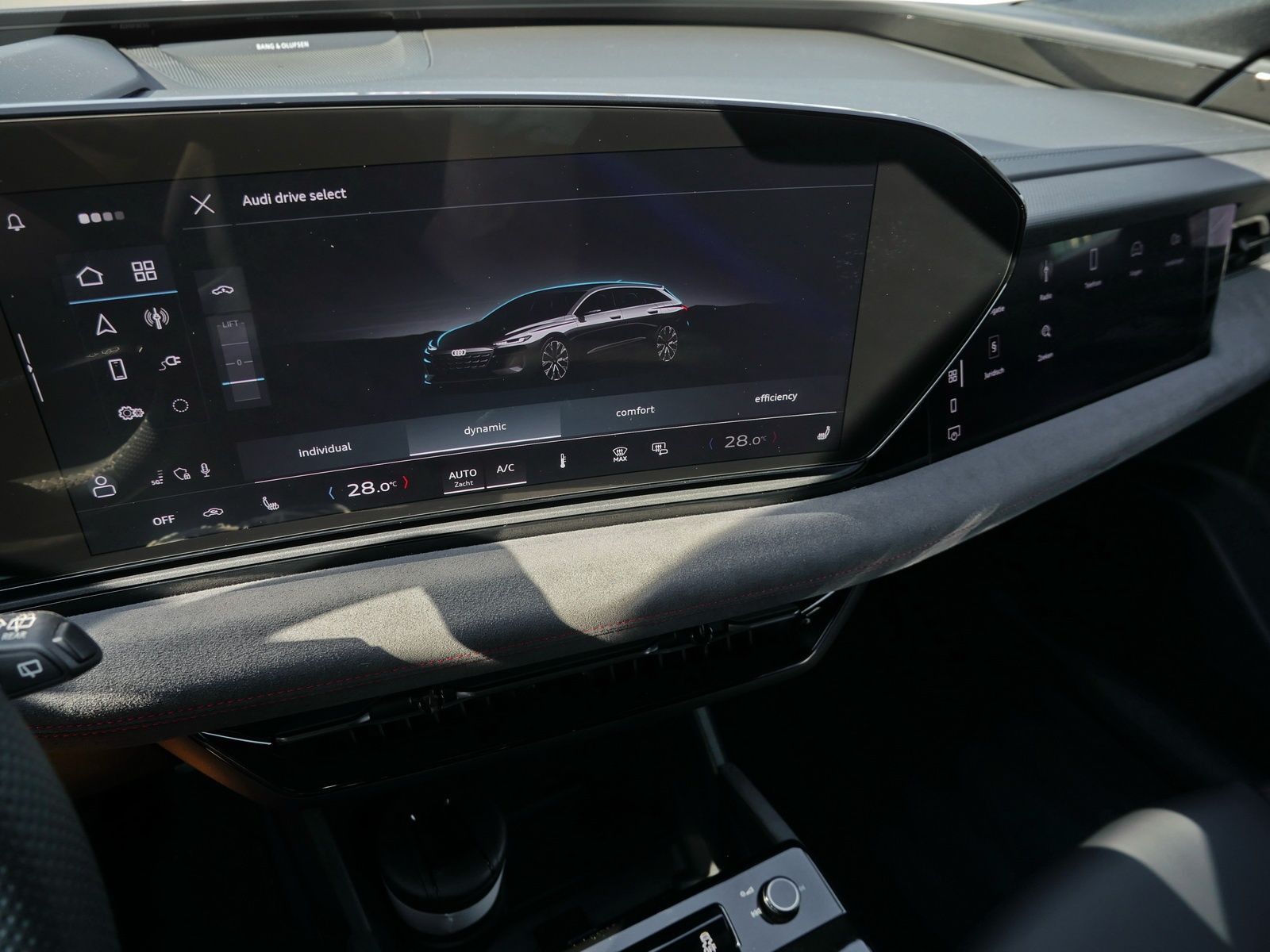 Audi S6 e-tron - Bild 22