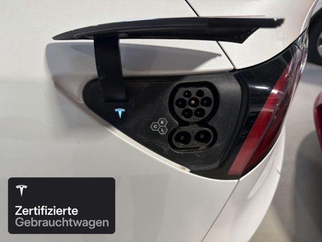 Tesla Model Y Long Range AWD foto 19