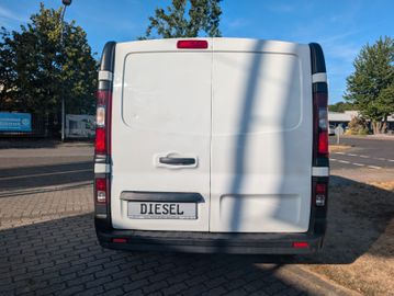Renault Trafic - 11