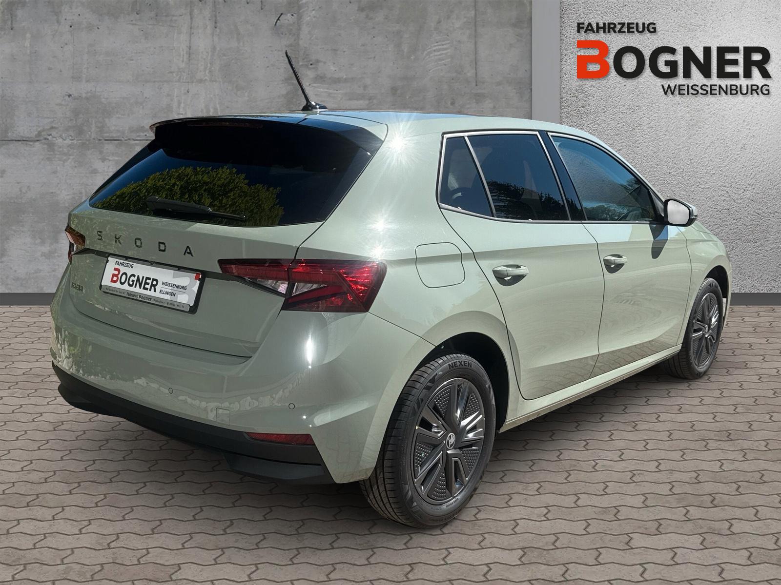 Skoda Fabia 1.0 TSI DSG Balance AHK 5 Jahre Garantie W
