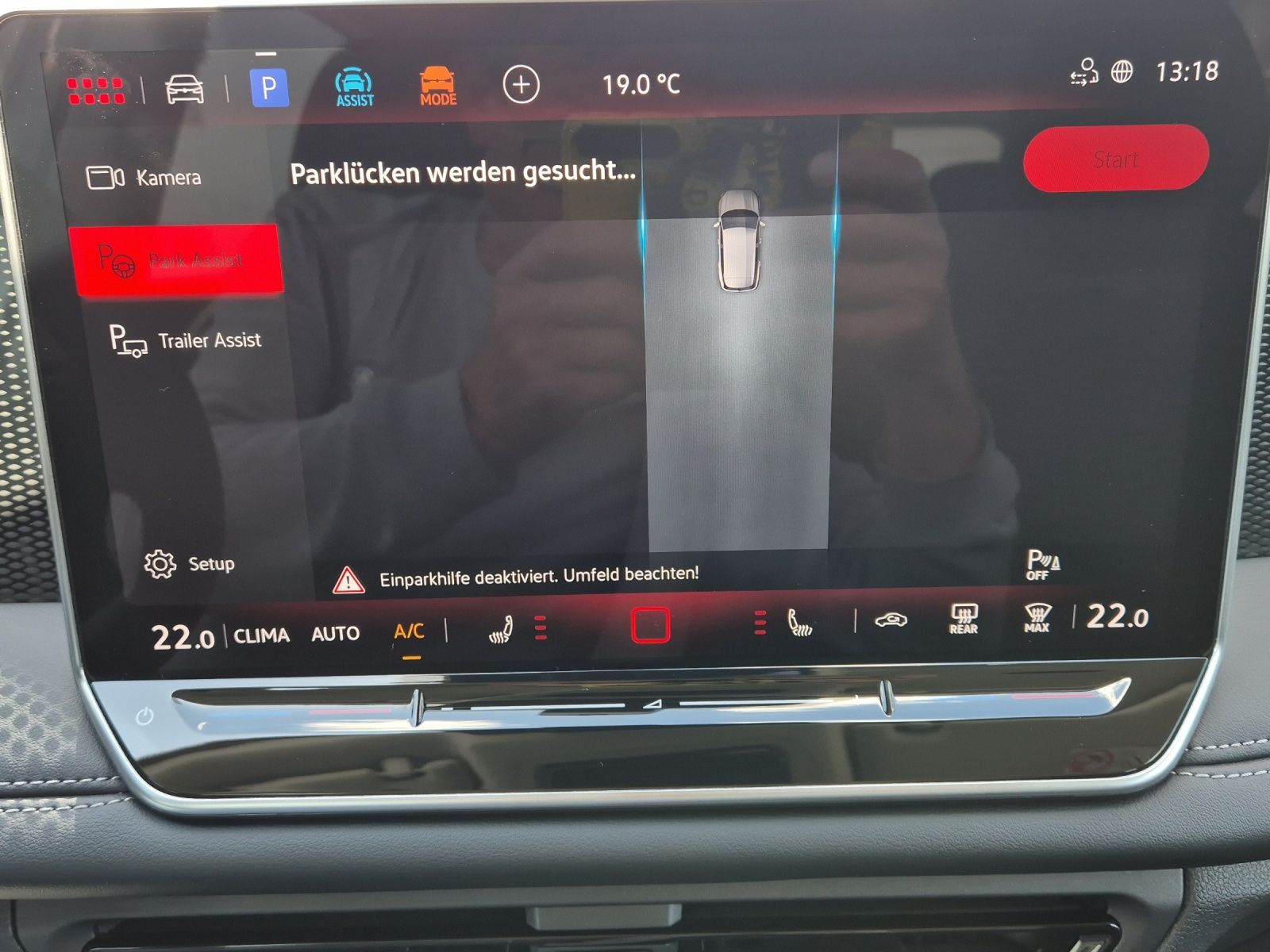 Fahrzeugabbildung Volkswagen Tiguan eTSI Life DSG LED AHK Navi AID ACC RFK SH