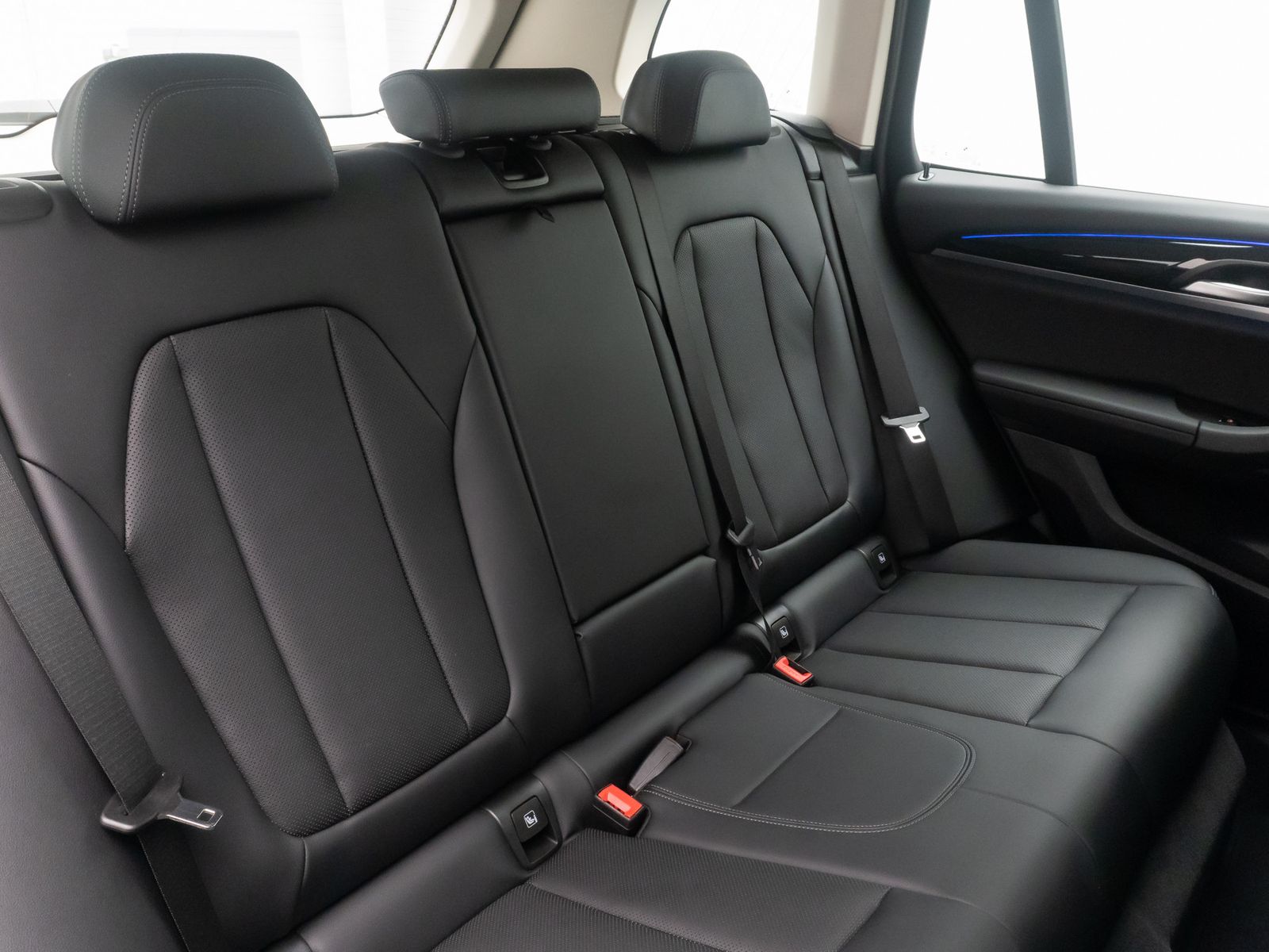 Fahrzeugabbildung BMW X3 xD20d Leder AHK Kamera DAB Sportsitz 18Zoll